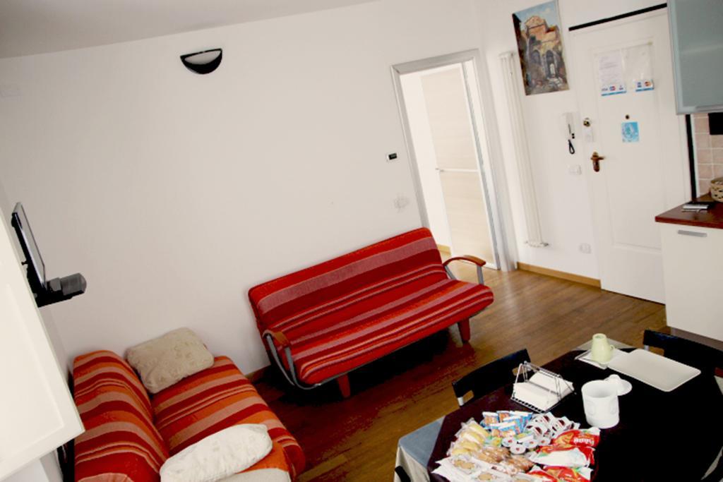 B&B La Luna Dal Borgo Iesi Exterior photo